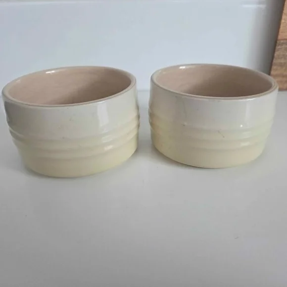 Le Creuset Yellow Ramekins Set - Picture 3 of 3